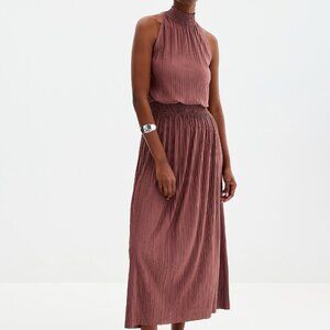 NWT Satiny crinkled halter dress